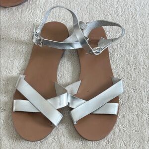Jcrew Silver strappy sandals sz 9